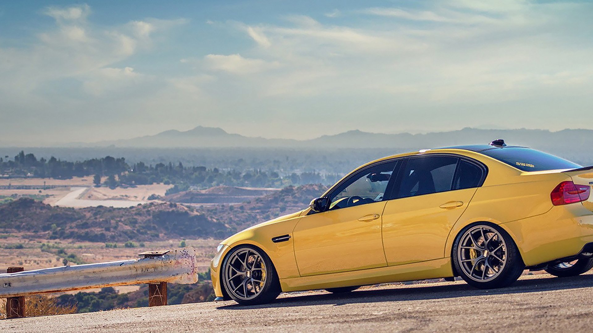 开yun官网-中国篮球品牌联名款球鞋发售引发市场热议与粉丝追捧，中国的篮球鞋品牌